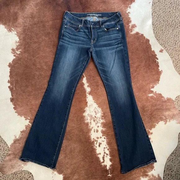 American Eagle Outfitters Dark Blue Kickboot Jeans XLONG - Picture 1 of 3